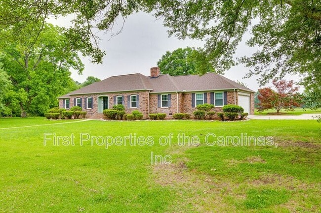 Building Photo - 1003 Chesterfield Ave
