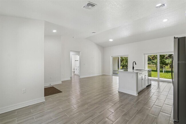 Building Photo - 5535 Tevis Terrace