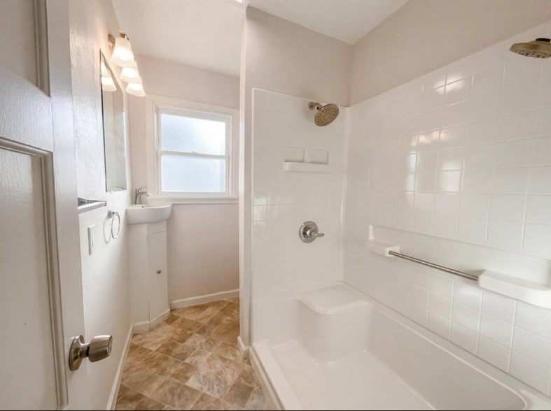 Building Photo - 3910 Ivy St