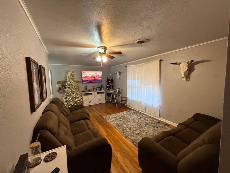 Building Photo - 1326 Hite Blvd