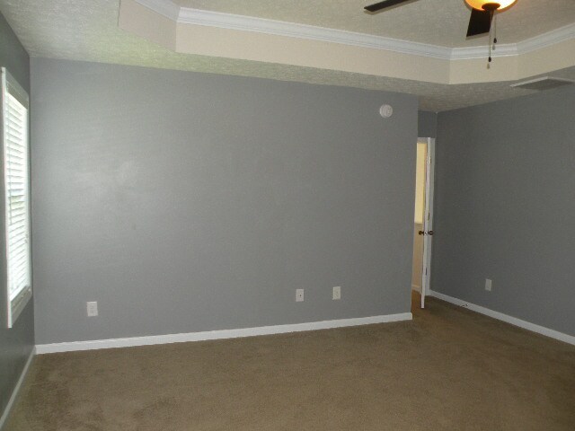 Building Photo - Beautiful custom home, don't want to miss this one!