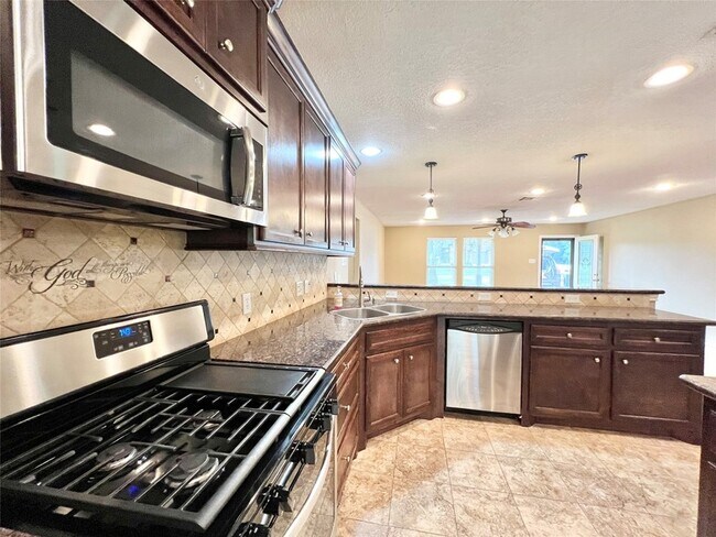 Building Photo - 7017 Caldwell St