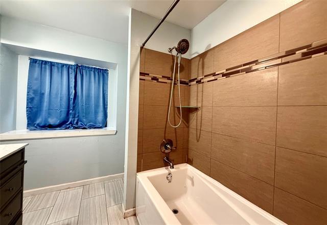 Building Photo - 2907 Sierra Dr