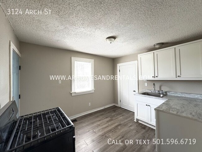 Building Photo - 3124 S Arch St