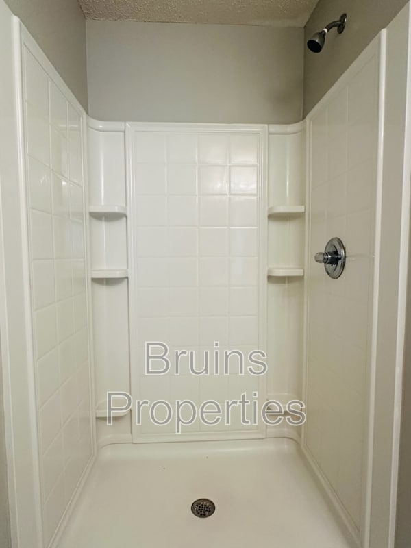 Building Photo - 6113 Hedgecock Cir