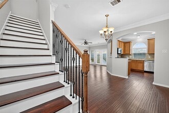 Building Photo - 6222 Skyline Dr