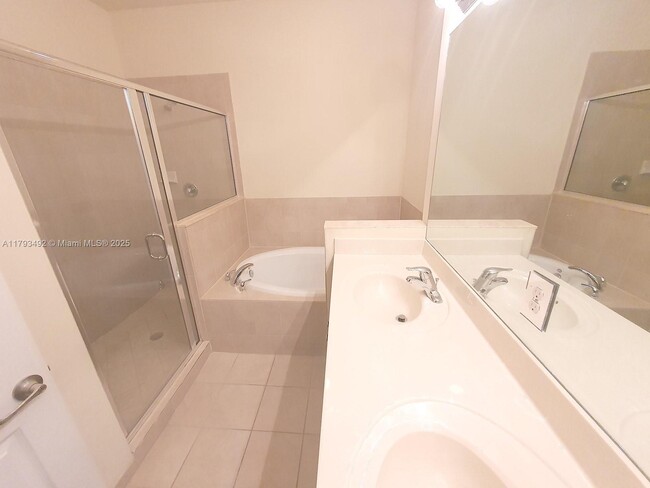 Building Photo - 22746 SW 92nd Pl