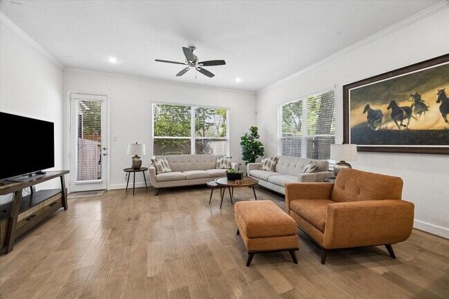 Building Photo - 311 Sikes St