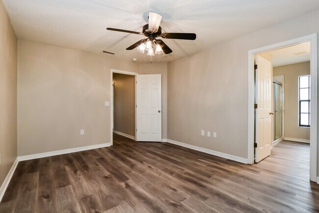 Building Photo - 4810 Marsh Harbor Dr