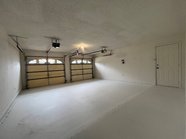 Building Photo - Beautiful, Remodeled Home
