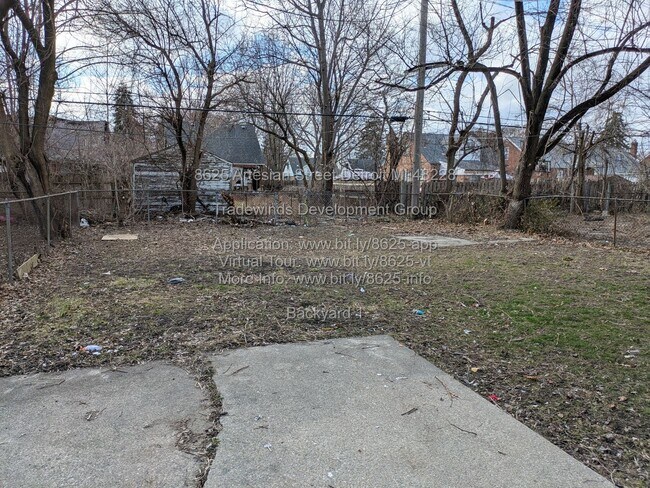 Building Photo - 8625 Artesian St