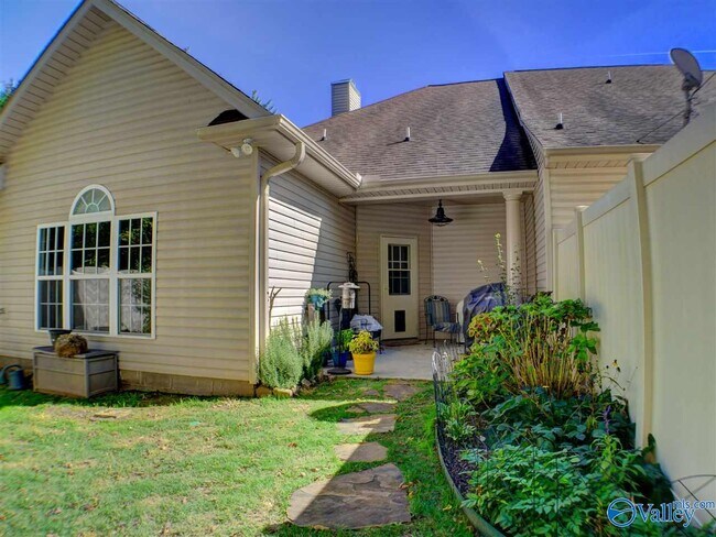 Building Photo - 2031 Blake Bottom Rd NW