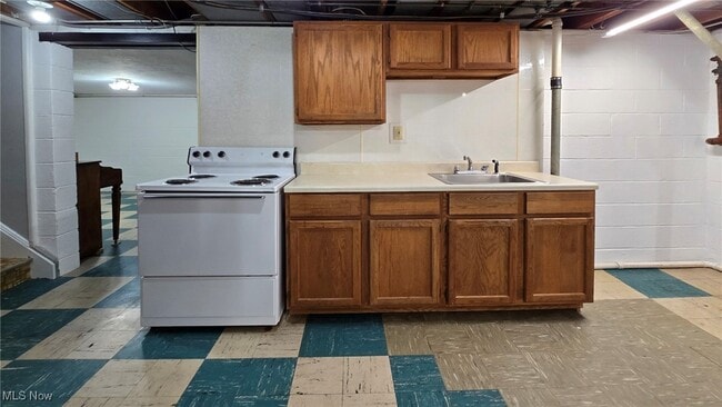 Building Photo - 70 Sunnycliff Dr