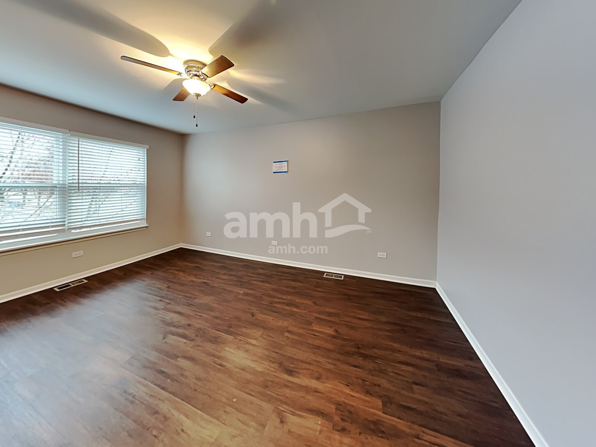 Building Photo - 2010 Arbor Falls Dr