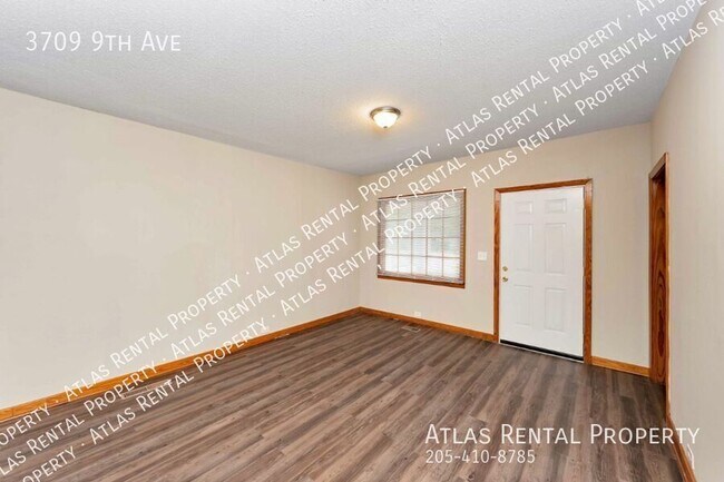 Building Photo - 3709 9th Ave