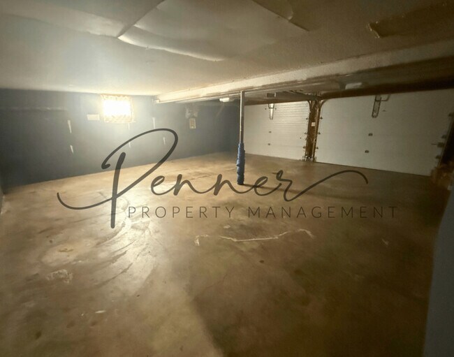 Building Photo - 505 SE Mt Vernon Dr