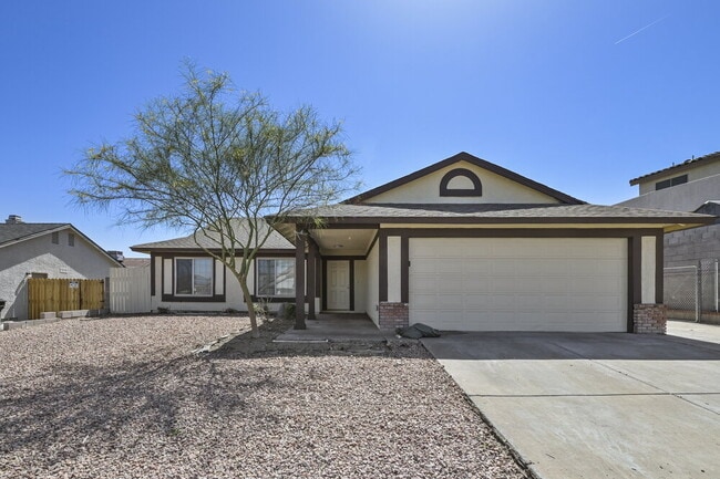 Building Photo - 479 Tiger Lily Way