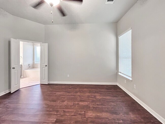 Building Photo - Schertz Stunner Near The Forum & Randolph AFB | Screened Porch + Game Room