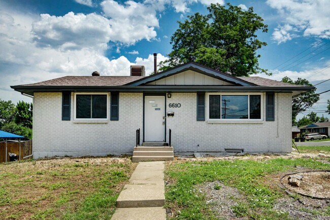 Building Photo - $2,700 - 3 Bed, 1 Bath Home in Arvada with...