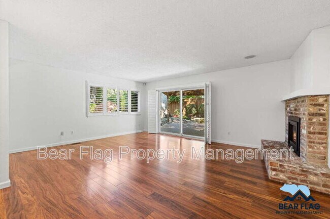 Building Photo - 7919 Ridgemont Dr
