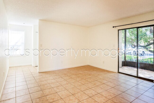 Building Photo - Winter Park 2/2 Condo in Charming Parkview...