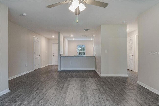 Building Photo - 4127 Snowdrop St