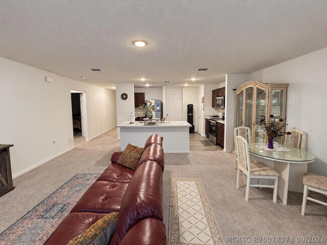 Building Photo - 4065 SW Hablow St