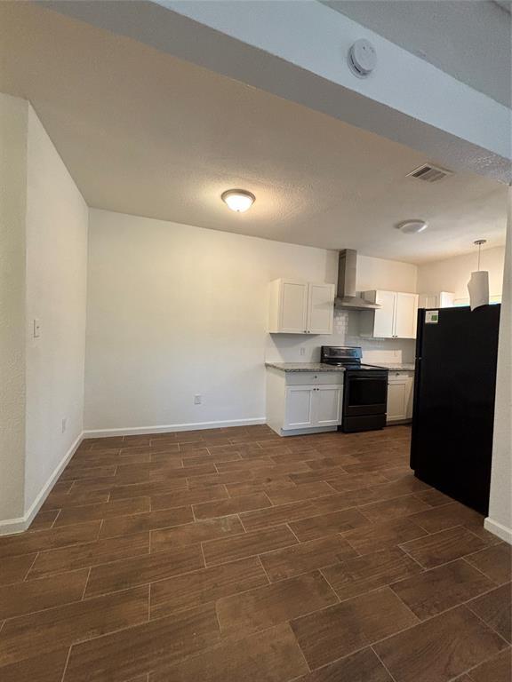 Building Photo - 9834 Pelsey St