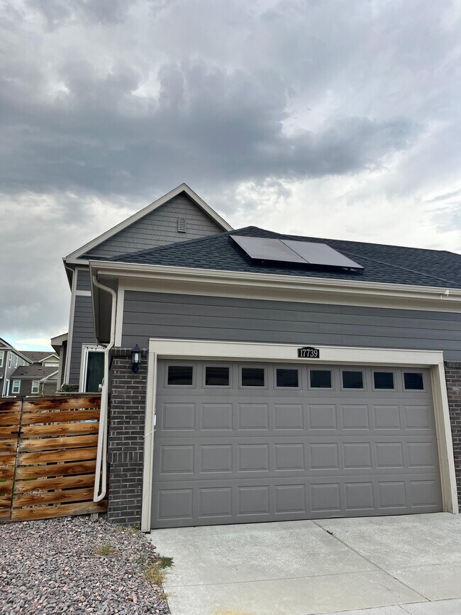 Building Photo - 17739 Olive St