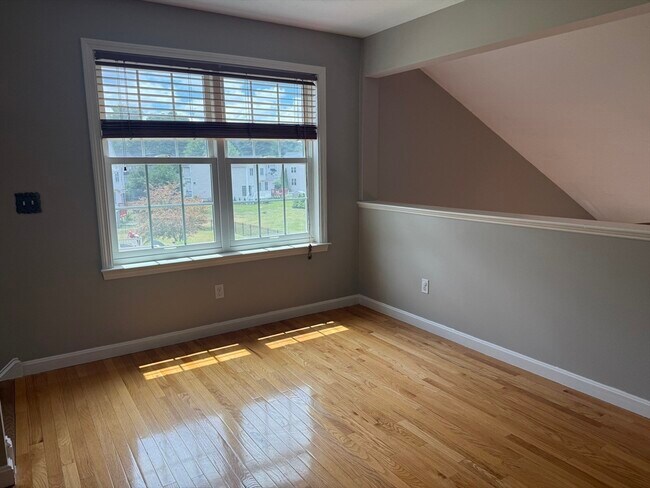 Building Photo - 74 Odonnell Ave