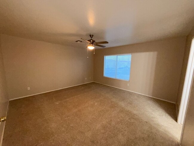 Building Photo - Refinished 4 by 2.5 Avondale Home - Corner...