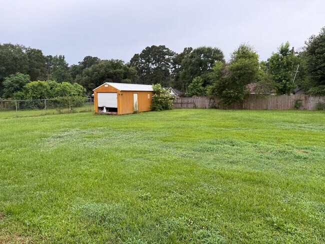 Building Photo - 1746 Par Rd 7139