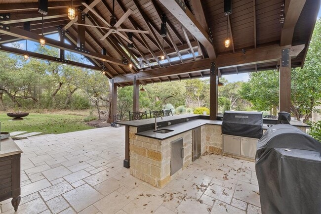 Building Photo - 1909 Knights Chance Ln