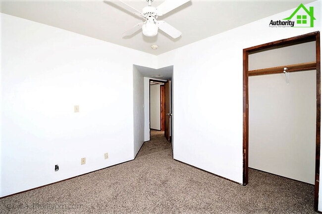 Building Photo - 3194 Veda St