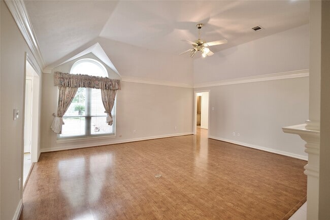 Building Photo - 1839 Lakewinds Dr