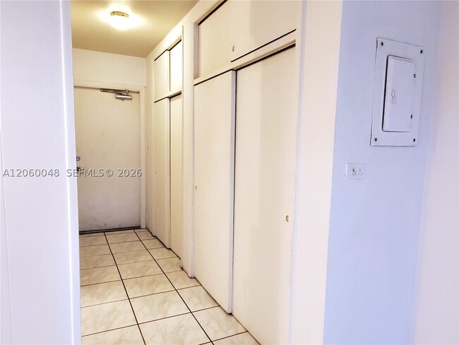 Building Photo - 6580 Santona St