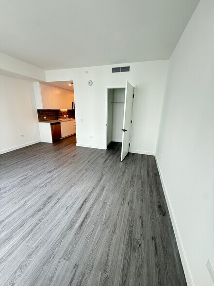 Building Photo - 419 NW 34th St