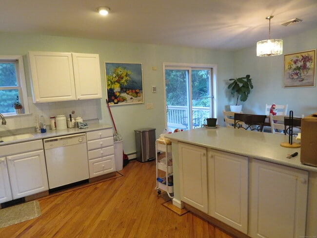 Building Photo - 15 Hayestown Heights