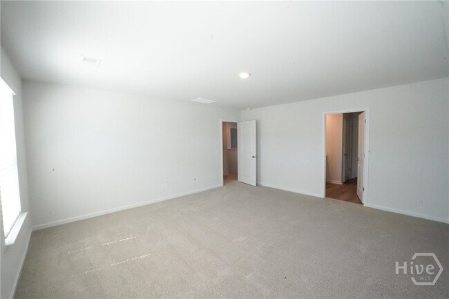 Building Photo - 147 Kraft Kove