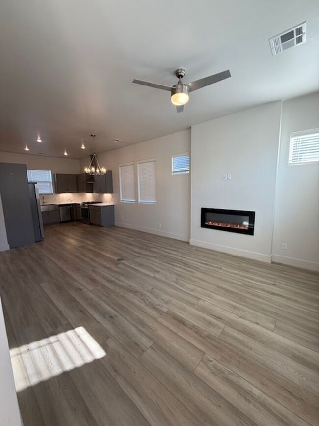 Building Photo - Beautiful home in Edmond/Oklahoma City