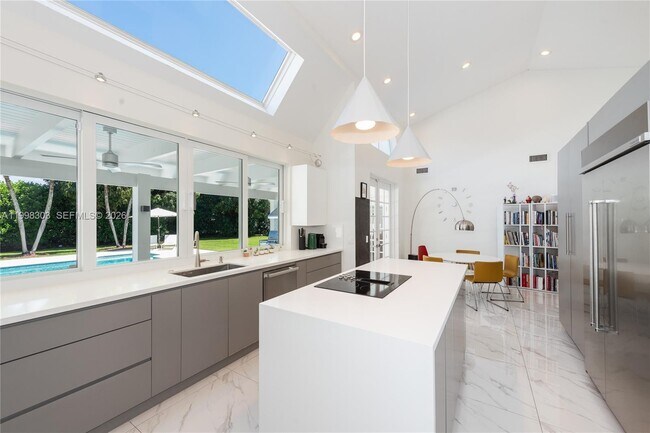 Building Photo - 8001 SW 160th St