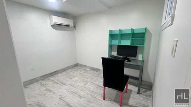 Building Photo - LINCOLN AVENUE