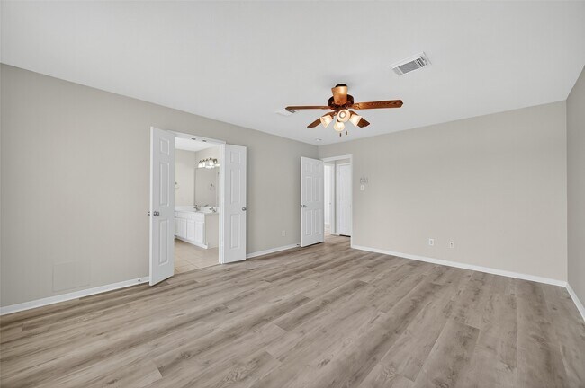 Building Photo - 13206 Barton Meadow Ln