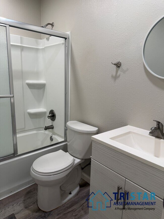 Building Photo - Upgraded 1BD/1BA Apartment in Lakeside, CA - 1/2 Off Move-In Special!