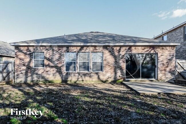Building Photo - 1824 Fairbanks Dr