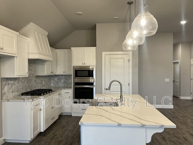 Building Photo - 13812 Klinsman Rd