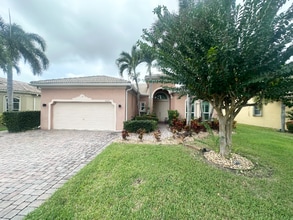 Building Photo - 6028 Santa Margarito Dr
