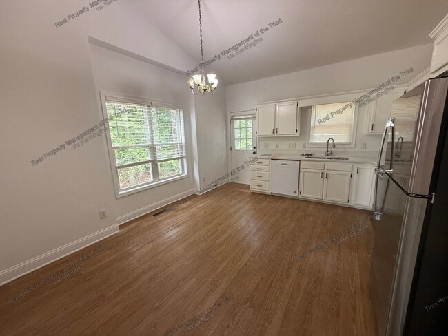 Building Photo - 2200 Eider Ct