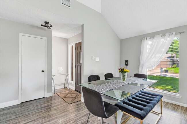 Building Photo - 19011 Sandia Pines Dr