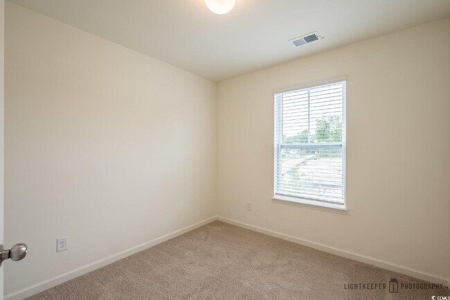 Building Photo - 209 Banbury Ln